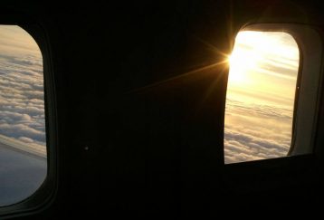 por que las ventanas de los aviones son ovaladas